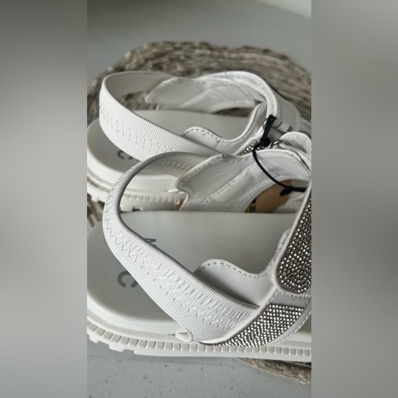 Madden NYC 2 sizes available - Picture 5 of 5